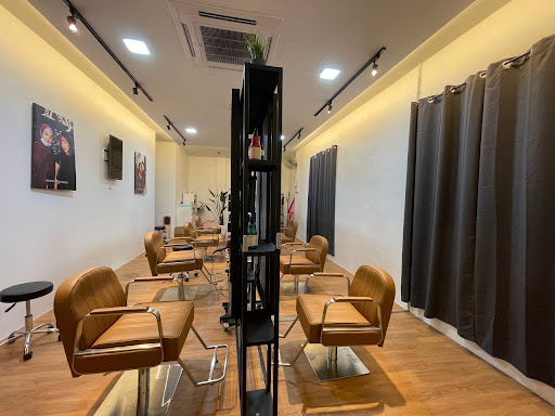 Salon Hijab Eksklusif (S.H.E) Salon Hijab Eksklusif (S.H.E)