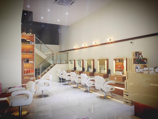 Garden Work Hair & Make Up Studio