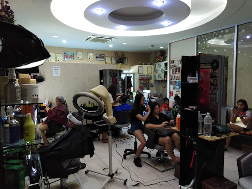 D'Priencess Hair & Beauty Salon D'Priencess Hair & Beauty Salon