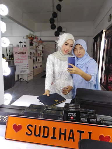 Sudihati Makeup & Hair Studio Sudihati Makeup & Hair Studio