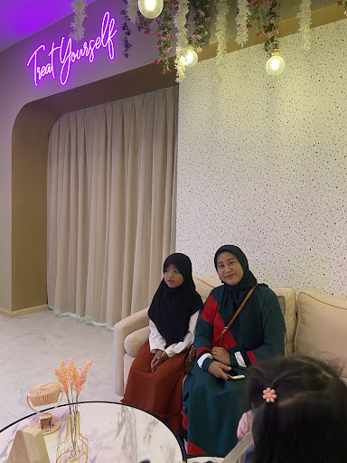 Aurora Muslimah Salon & Spa Aurora Muslimah Salon & Spa