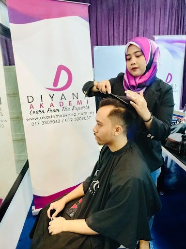 NURUL Q HAIR & BEAUTY SALON (Muslimah Room Available) NURUL Q HAIR & BEAUTY SALON (Muslimah Room Available)
