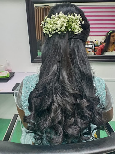 Mohanaaz beauty salon Mohanaaz beauty salon