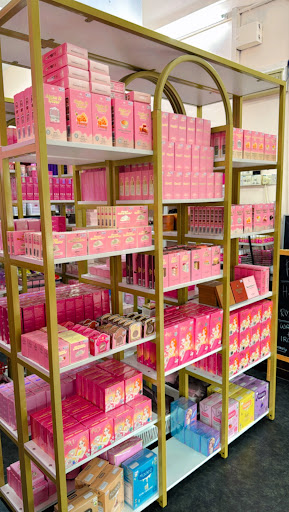 SHEERA SALON MUSLIMAH & KOSMETIK SHEERA SALON MUSLIMAH & KOSMETIK