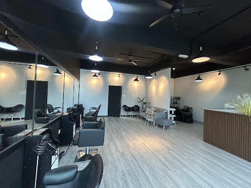 DHIA SHAHFEERAH muslimah hair & beuty salon DHIA SHAHFEERAH muslimah hair & beuty salon