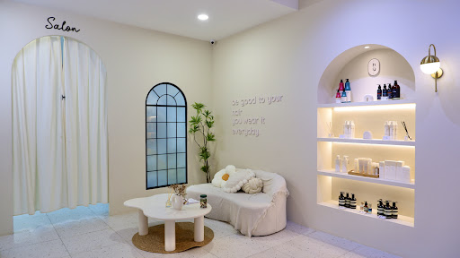 Shaa Nurilshaa Hair Studio (salon for women only)