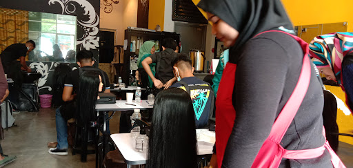 Ina Salon muslimah penanti Ina Salon muslimah penanti