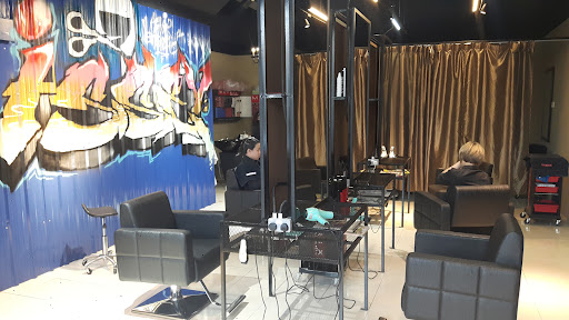 Issey Hair Studio Issey Hair Studio