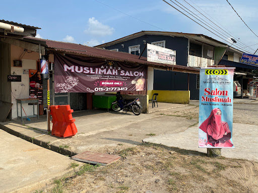 AIRIZ MUSLIMAH SALON KOK LANAS AIRIZ MUSLIMAH SALON KOK LANAS