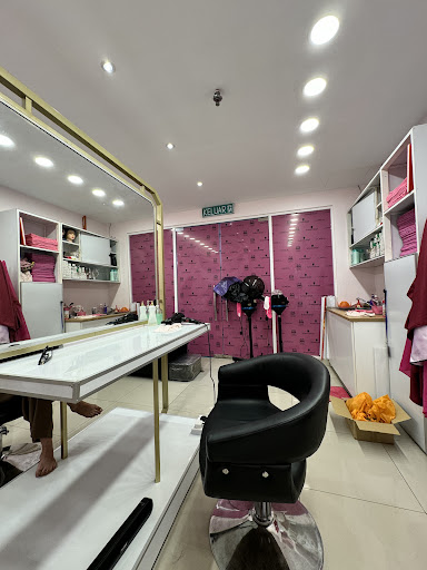 Hit stylista Kota Bharu (UTC KBMALL) Hit stylista Kota Bharu (UTC KBMALL)