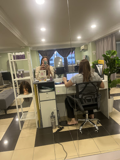 NH Hair Salon (WANITA SAHAJA)