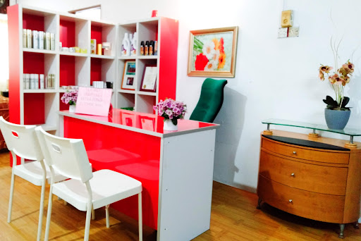 Anggerik Muslimah D'Myra Beauty House and Fitness Anggerik Muslimah D'Myra Beauty House and Fitness